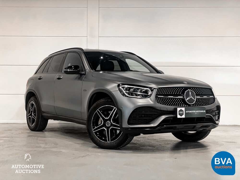 Mercedes-Benz GLC300e AMG 4Matic Business Solution 320pk 2020 -Org. NL-, J-376-ZZ