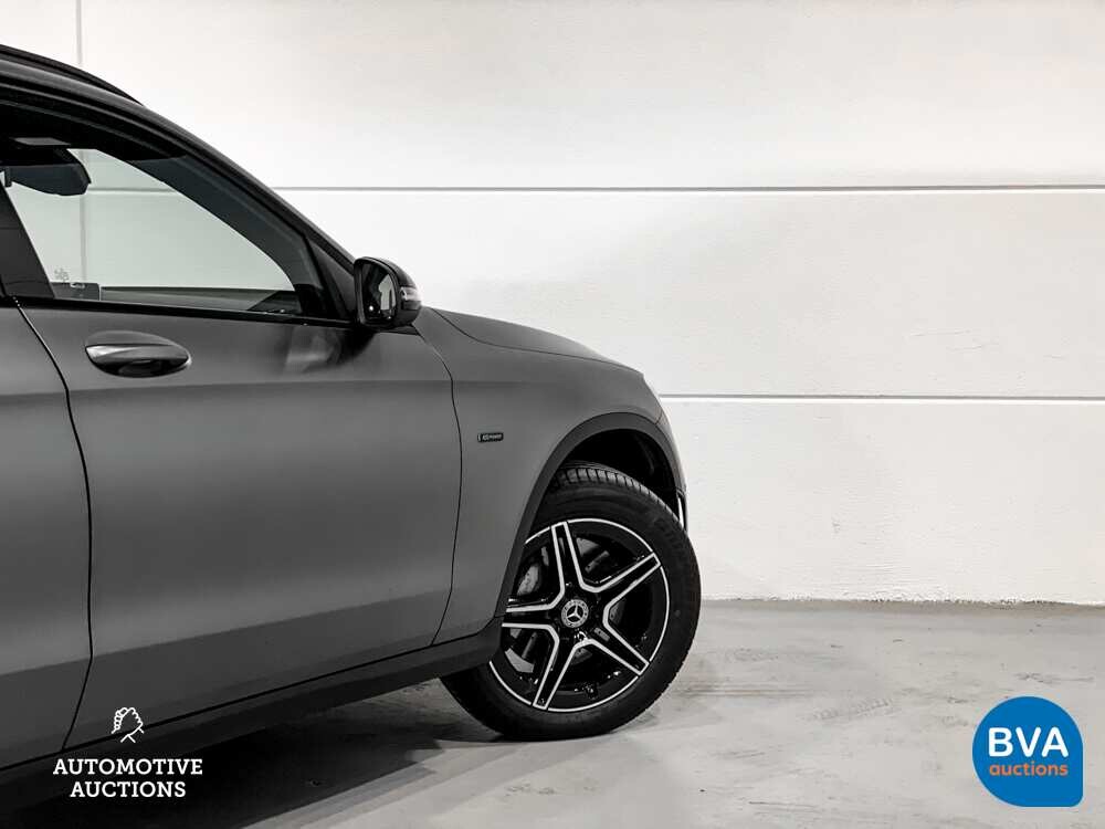 Mercedes-Benz GLC300e AMG 4Matic Business Solution 320pk 2020 -Org. NL-, J-376-ZZ