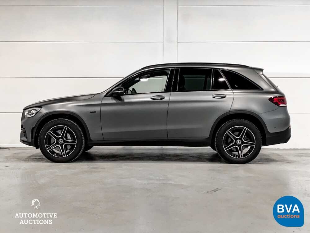 Mercedes-Benz GLC300e AMG 4Matic Business Solution 320pk 2020 -Org. NL-, J-376-ZZ