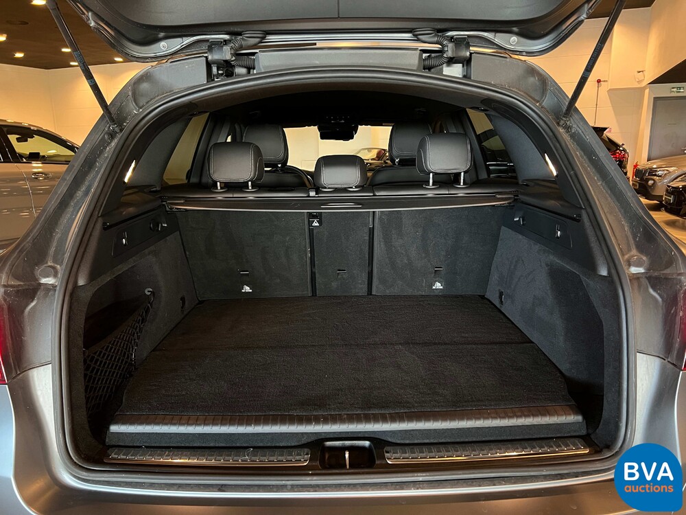 Mercedes-Benz GLC300e AMG 4Matic Business Solution 320pk 2020 -Org. NL-, J-376-ZZ