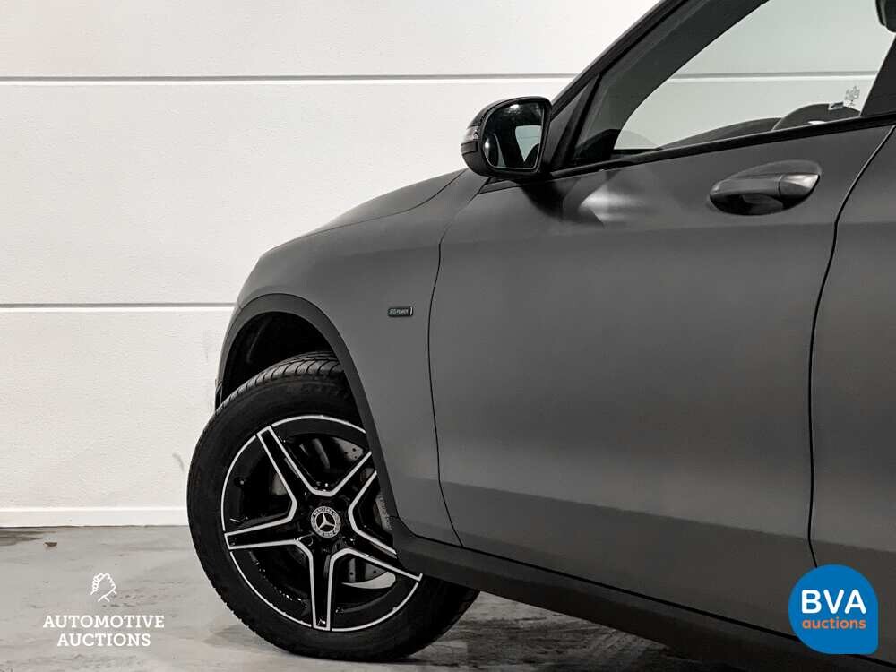 Mercedes-Benz GLC300e AMG 4Matic Business Solution 320pk 2020 -Org. NL-, J-376-ZZ