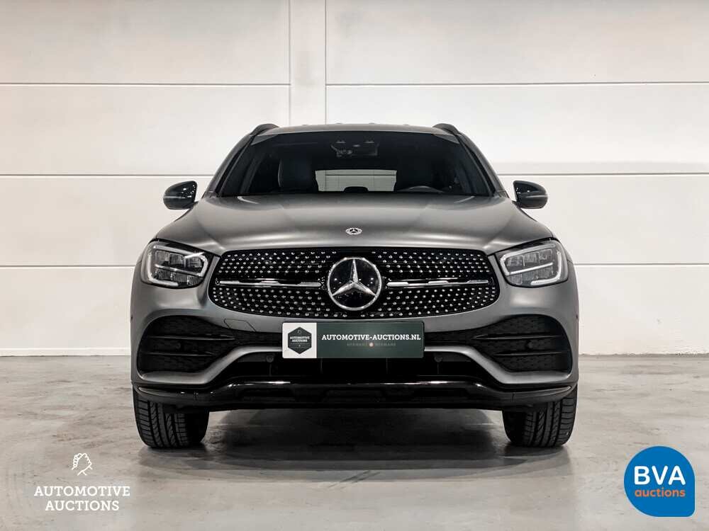 Mercedes-Benz GLC300e AMG 4Matic Business Solution 320pk 2020 -Org. NL-, J-376-ZZ