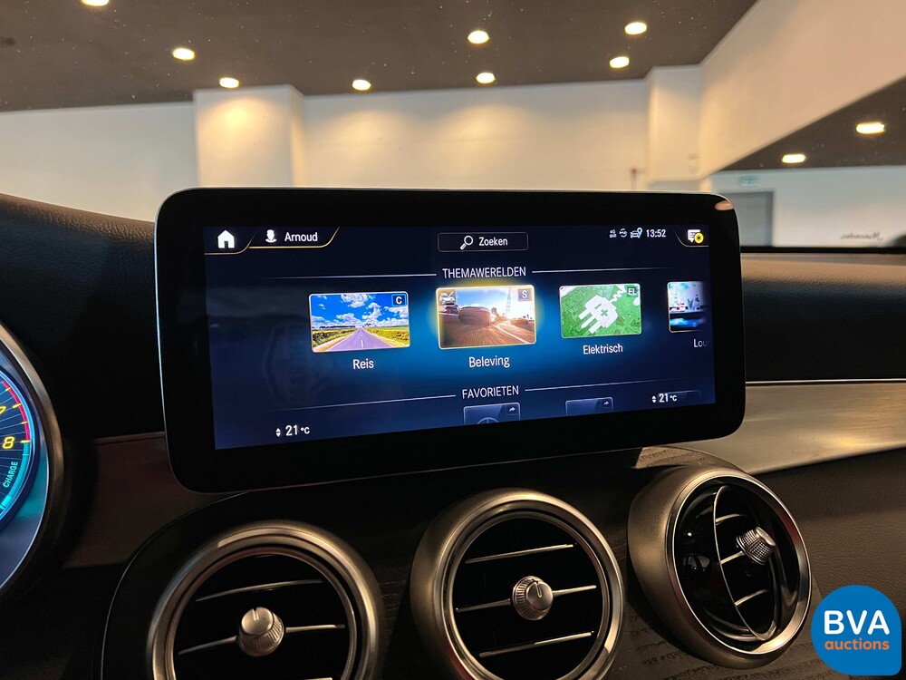 Mercedes-Benz GLC300e AMG 4Matic Business Solution 320pk 2020 -Org. NL-, J-376-ZZ