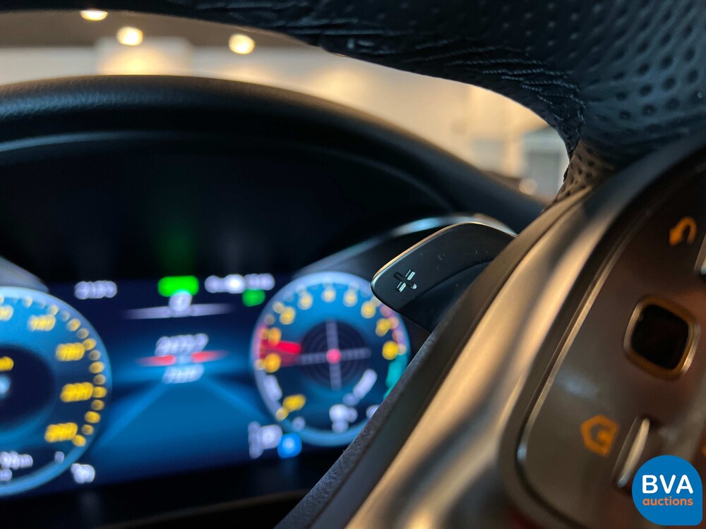 Mercedes-Benz GLC300e AMG 4Matic Business Solution 320pk 2020 -Org. NL-, J-376-ZZ