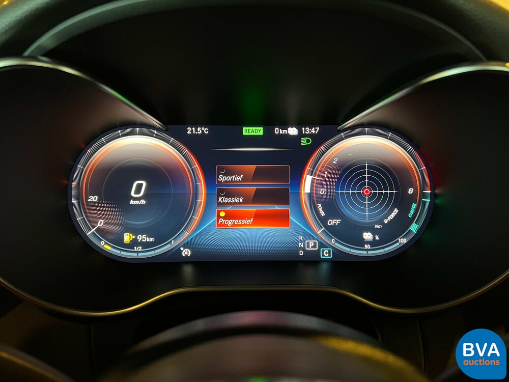 Mercedes-Benz GLC300e AMG 4Matic Business Solution 320pk 2020 -Org. NL-, J-376-ZZ