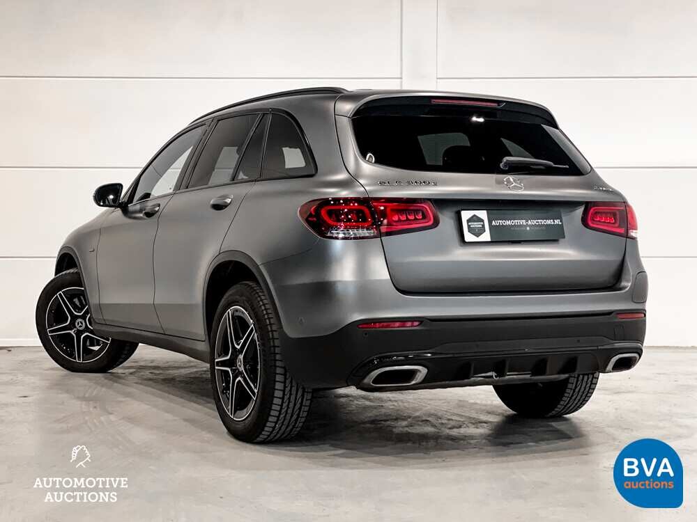 Mercedes-Benz GLC300e AMG 4Matic Business Solution 320pk 2020 -Org. NL-, J-376-ZZ