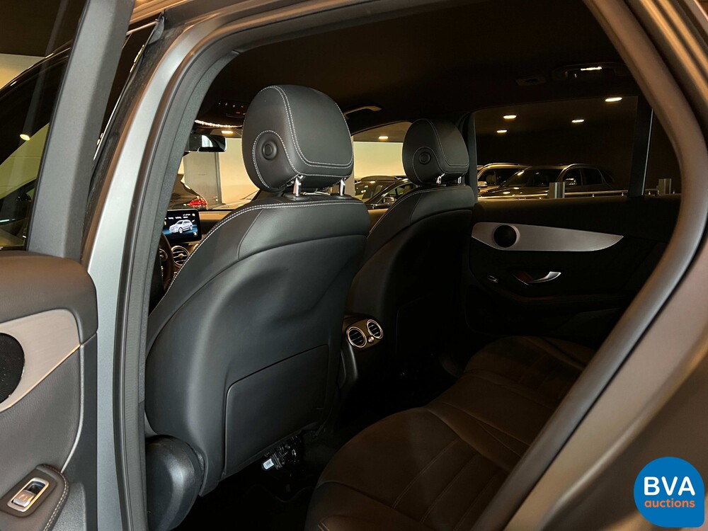 Mercedes-Benz GLC300e AMG 4Matic Business Solution 320pk 2020 -Org. NL-, J-376-ZZ