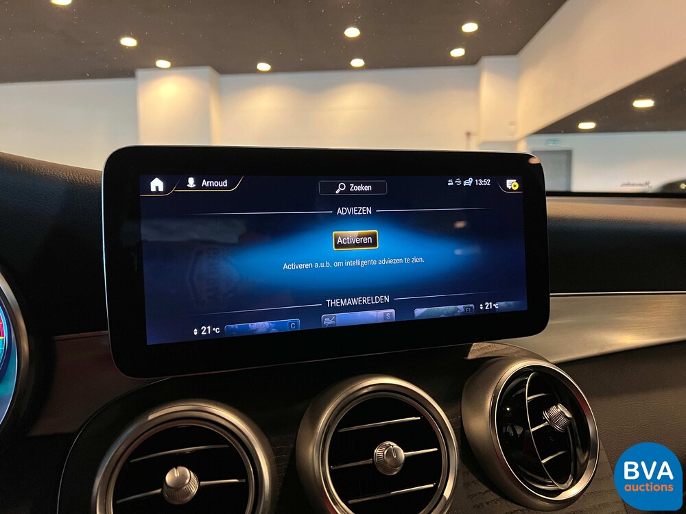 Mercedes-Benz GLC300e AMG 4Matic Business Solution 320pk 2020 -Org. NL-, J-376-ZZ