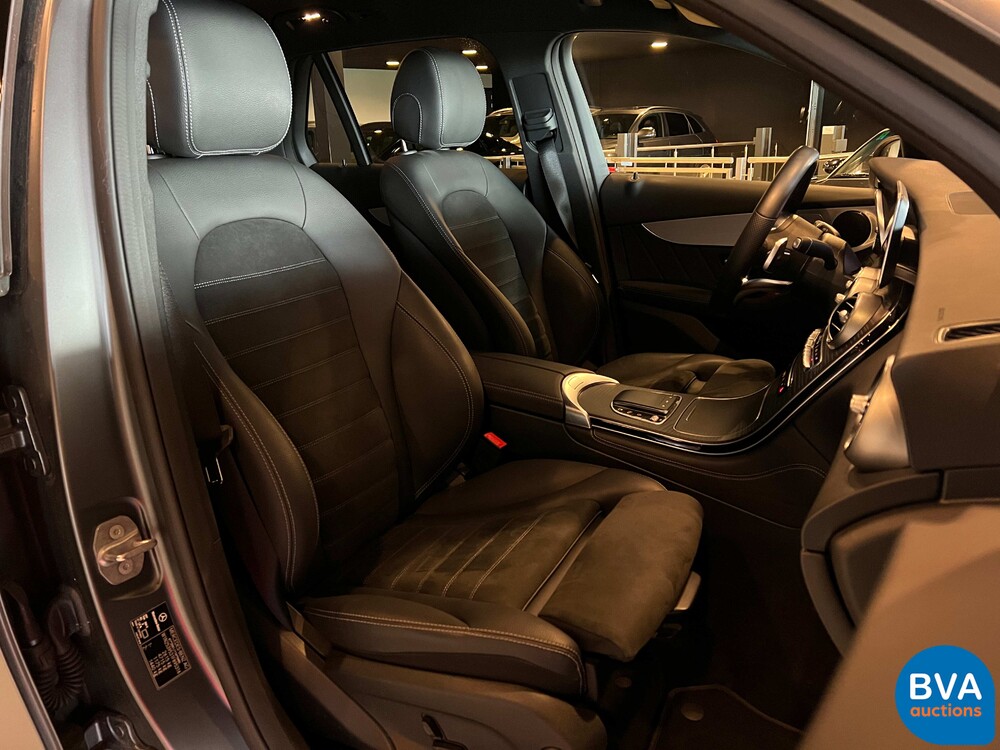 Mercedes-Benz GLC300e AMG 4Matic Business Solution 320pk 2020 -Org. NL-, J-376-ZZ