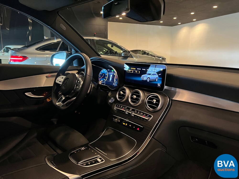 Mercedes-Benz GLC300e AMG 4Matic Business Solution 320pk 2020 -Org. NL-, J-376-ZZ