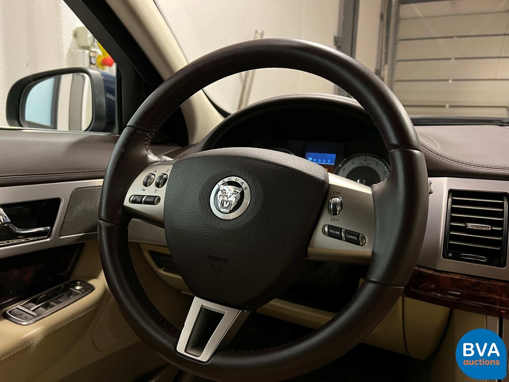 Jaguar XF 4.2 V8 Premium Luxury 298pk 2008 -Org. NL-, 21-GKN-8