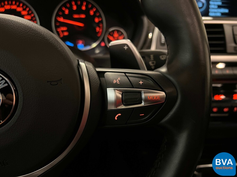 BMW 330e 2.0 Luxury eDrive 252pk -Org. NL- 3-serie, HT-095-J