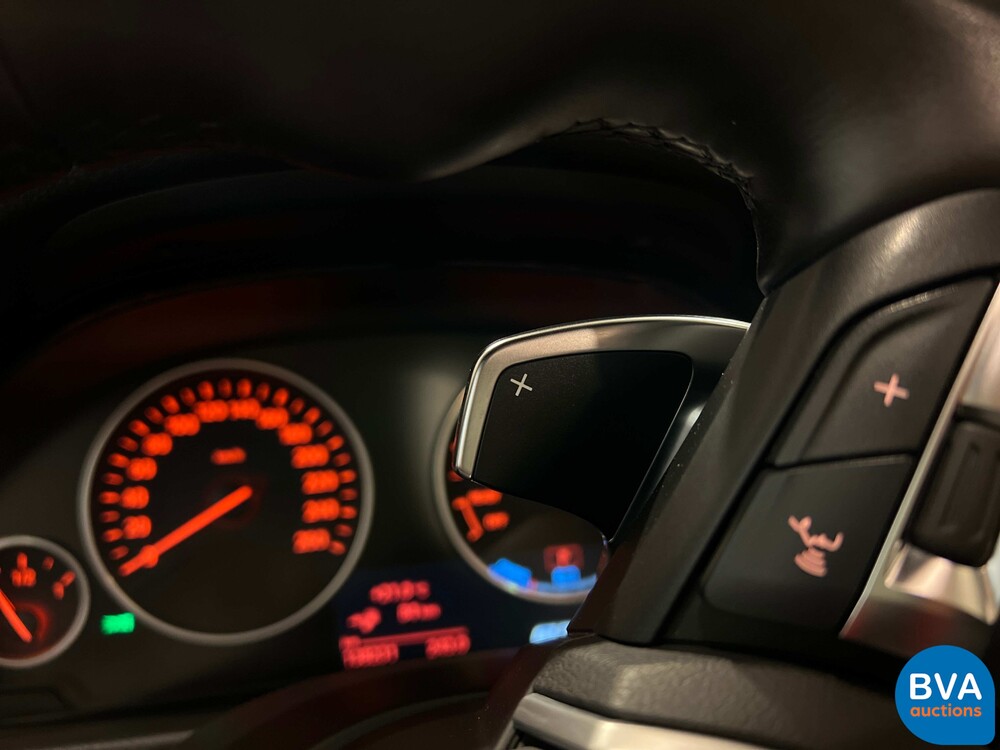 BMW 330e 2.0 Luxury eDrive 252pk -Org. NL- 3-serie, HT-095-J