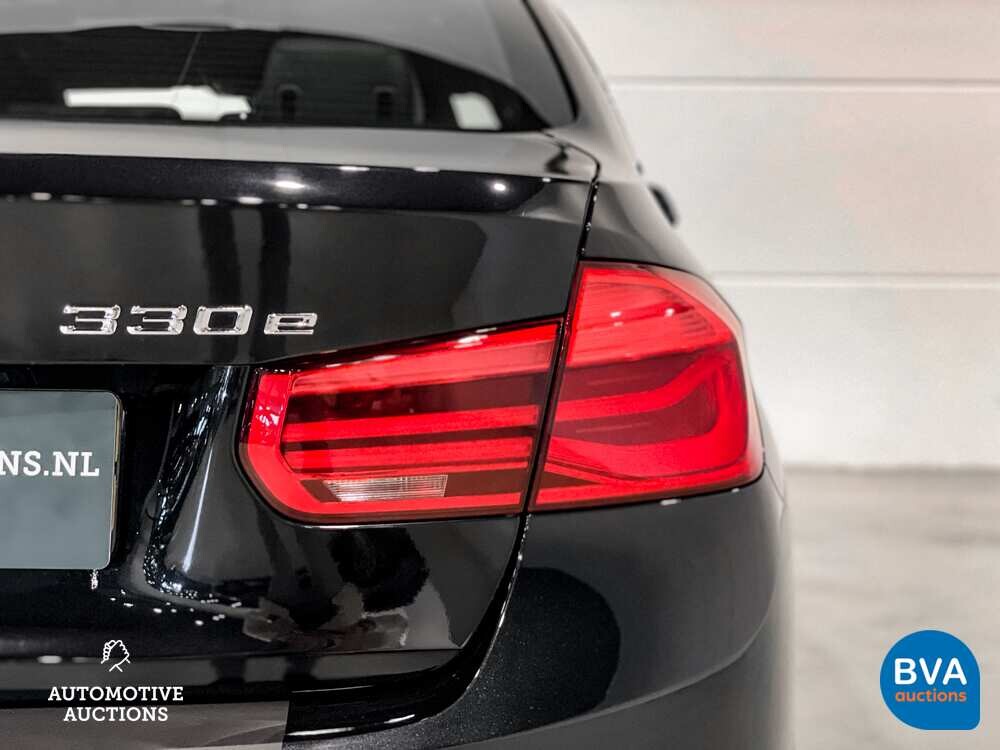 BMW 330e 2.0 Luxury eDrive 252pk -Org. NL- 3-serie, HT-095-J