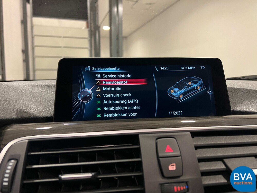 BMW 330e 2.0 Luxury eDrive 252pk -Org. NL- 3-serie, HT-095-J