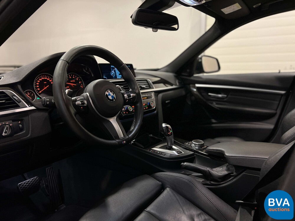 BMW 330e 2.0 Luxury eDrive 252pk -Org. NL- 3-serie, HT-095-J