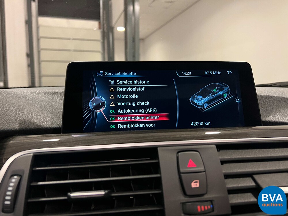 BMW 330e 2.0 Luxury eDrive 252pk -Org. NL- 3-serie, HT-095-J