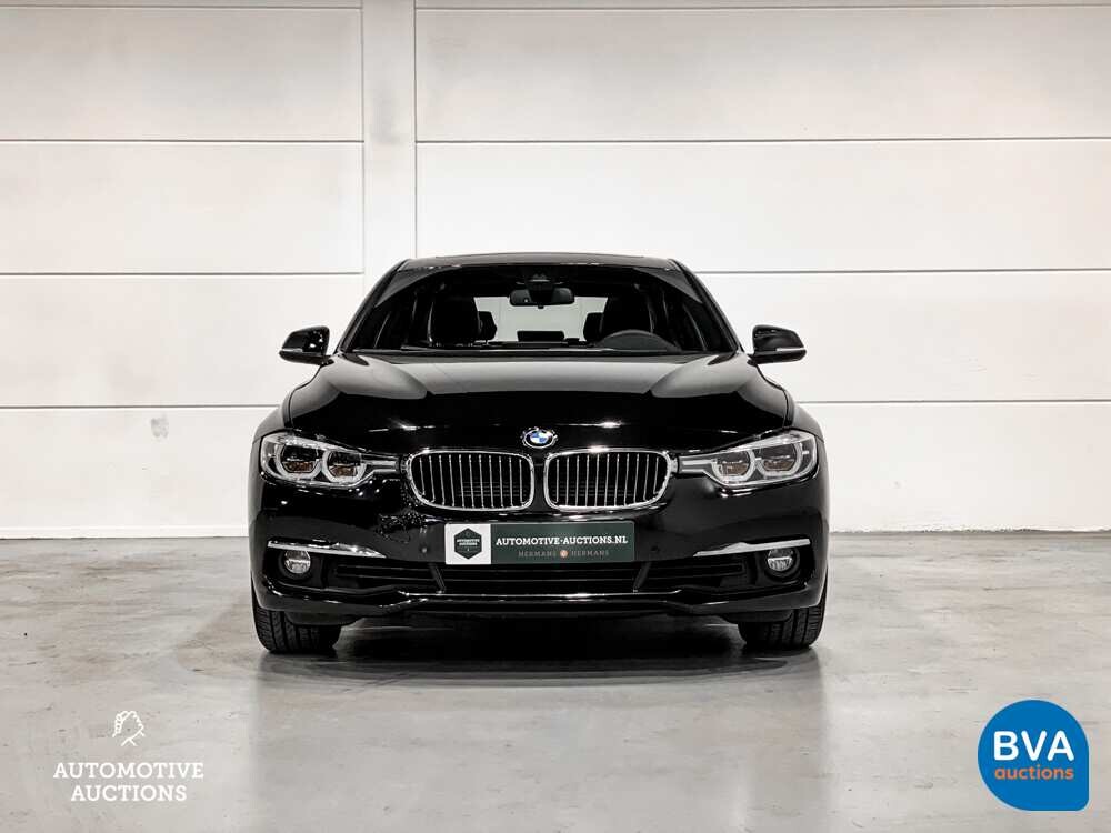 BMW 330e 2.0 Luxury eDrive 252pk -Org. NL- 3-serie, HT-095-J