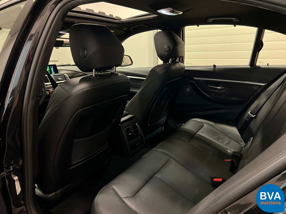 BMW 330e 2.0 Luxury eDrive 252pk -Org. NL- 3-serie, HT-095-J