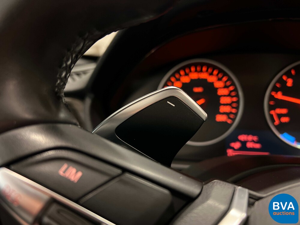 BMW 330e 2.0 Luxury eDrive 252pk -Org. NL- 3-serie, HT-095-J