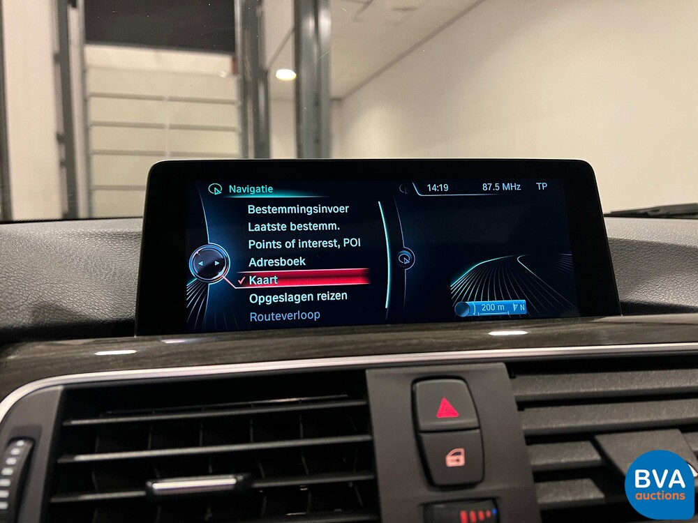 BMW 330e 2.0 Luxury eDrive 252pk -Org. NL- 3-serie, HT-095-J