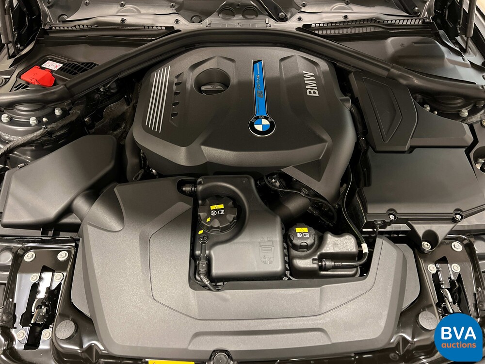 BMW 330e 2.0 Luxury eDrive 252pk -Org. NL- 3-serie, HT-095-J