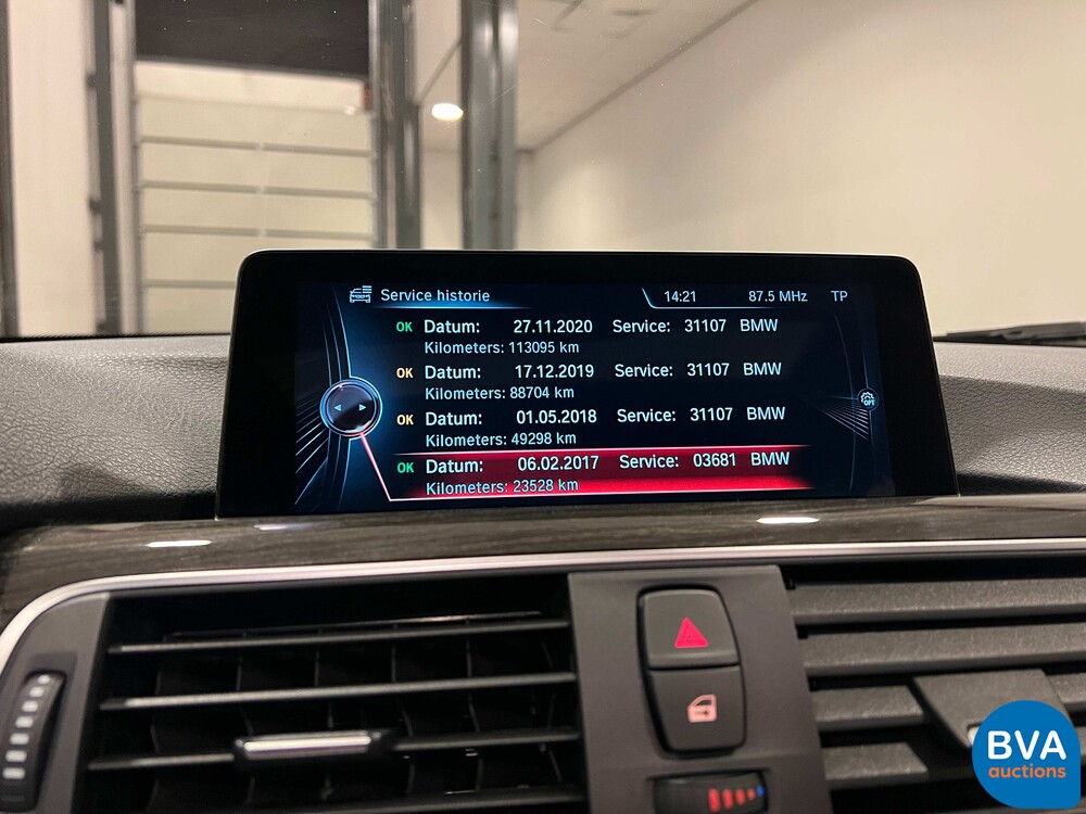 BMW 330e 2.0 Luxury eDrive 252pk -Org. NL- 3-serie, HT-095-J