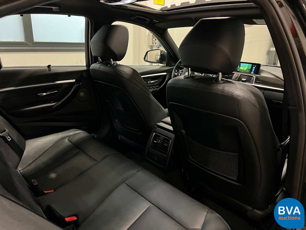 BMW 330e 2.0 Luxury eDrive 252pk -Org. NL- 3-serie, HT-095-J