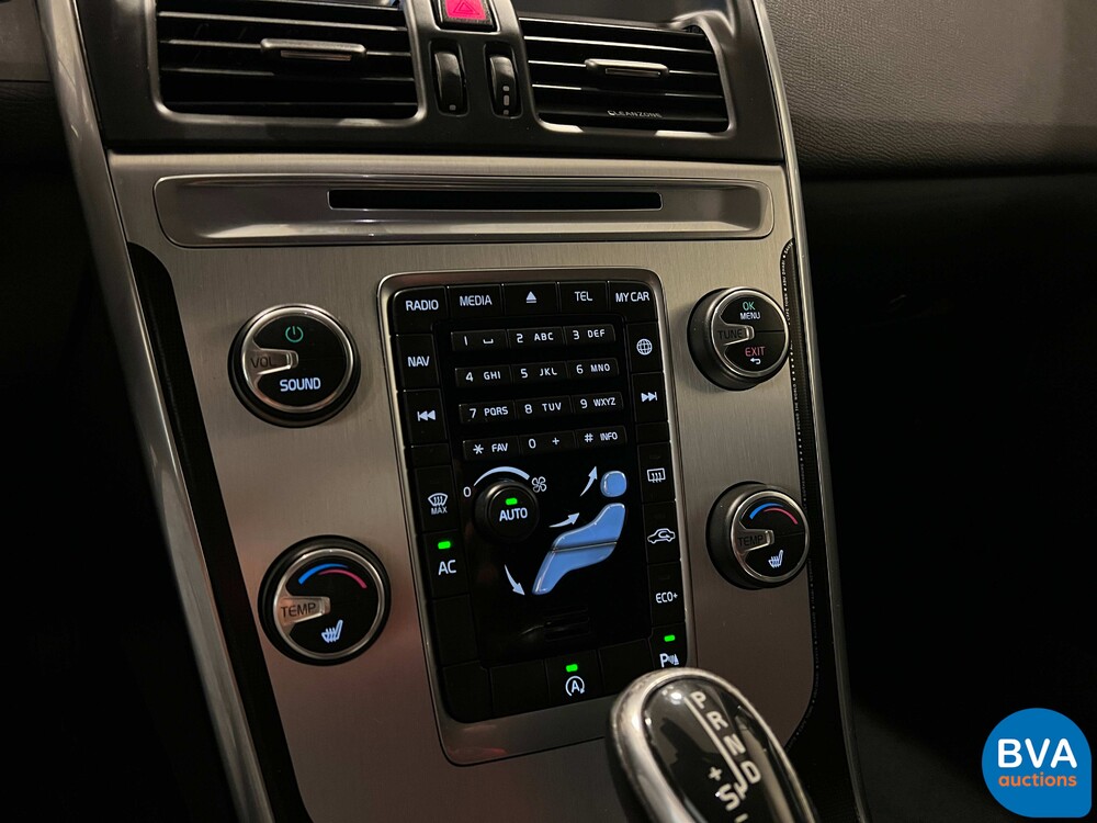 Volvo XC60 D3 2.0 R-Design 150pk 2016, XK-208-L