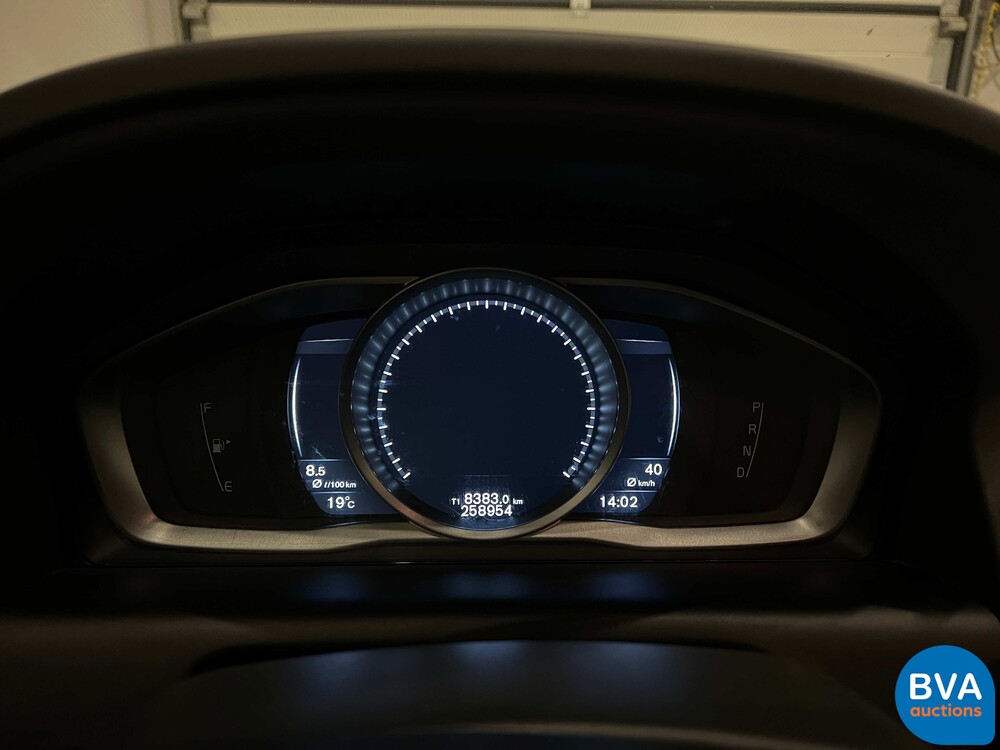 Volvo XC60 D3 2.0 R-Design 150pk 2016, XK-208-L