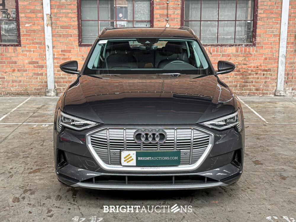 Audi E-tron 50 quattro Business edition 71 kWh 313pk 2020 (Origineel-NL+ 1e eigenaar), J-695-PX