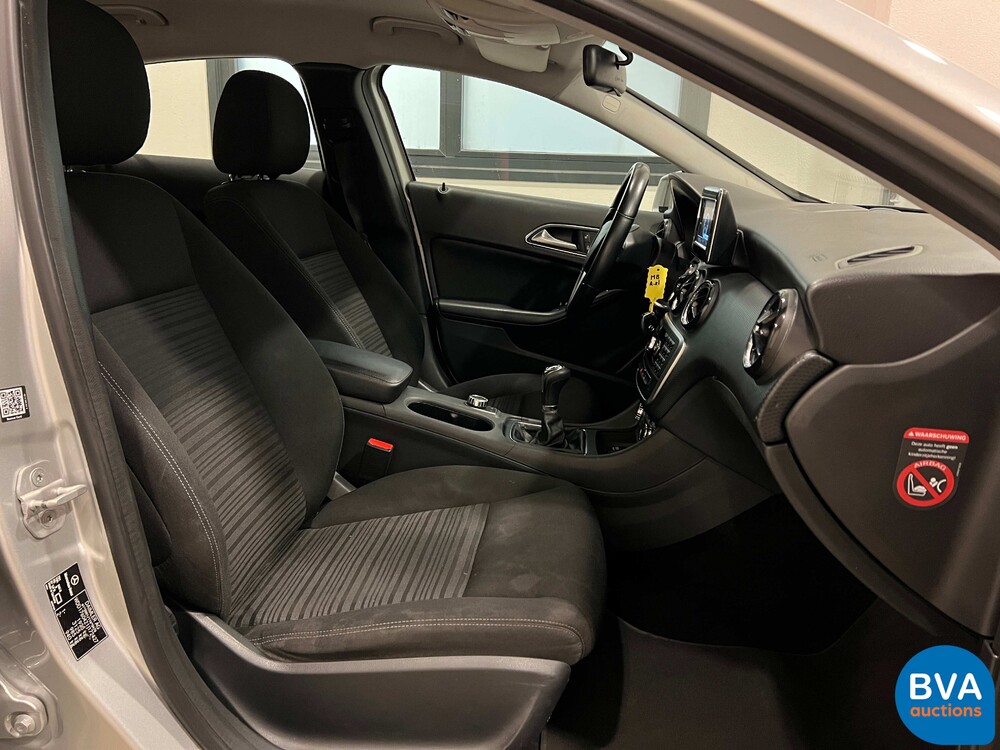 Mercedes-Benz A180 Edition 122PS 2013 -Org. NL-A-Klasse, 4-SGJ-16.