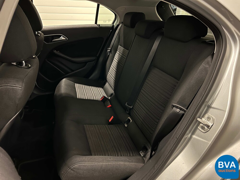 Mercedes-Benz A180 Edition 122PS 2013 -Org. NL-A-Klasse, 4-SGJ-16.