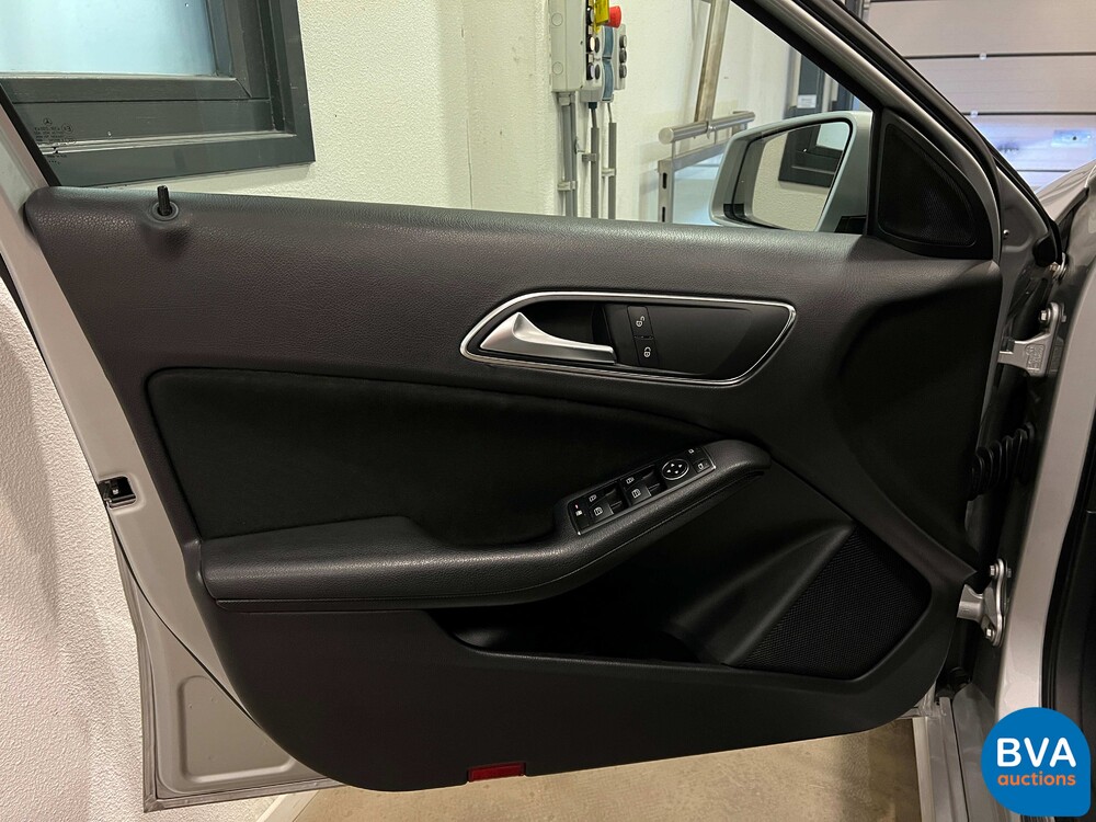 Mercedes-Benz A180 Edition 122PS 2013 -Org. NL-A-Klasse, 4-SGJ-16.