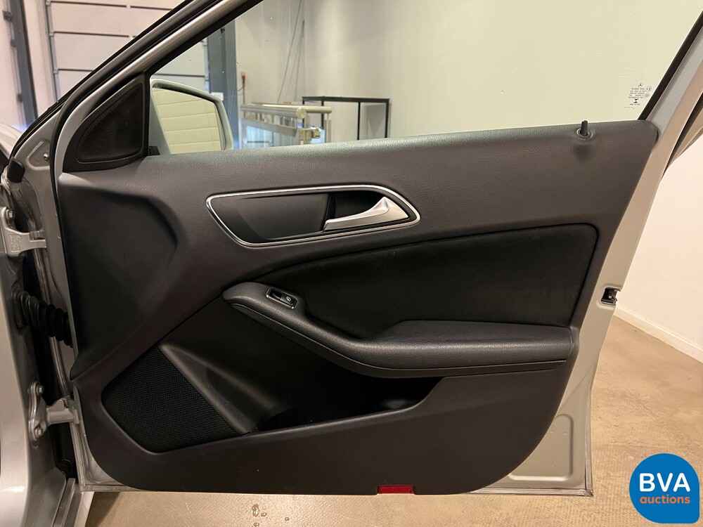 Mercedes-Benz A180 Edition 122PS 2013 -Org. NL-A-Klasse, 4-SGJ-16.