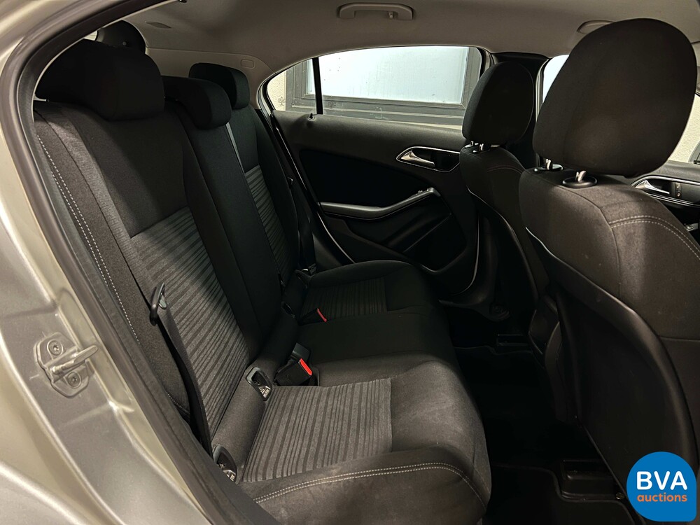 Mercedes-Benz A180 Edition 122PS 2013 -Org. NL-A-Klasse, 4-SGJ-16.