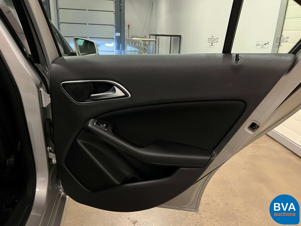 Mercedes-Benz A180 Edition 122PS 2013 -Org. NL-A-Klasse, 4-SGJ-16.