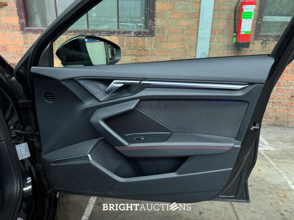 Audi RS3 Sportback 2.5 TFSI Quattro -Milltek- 400hpk 2023, NL Nummernschild