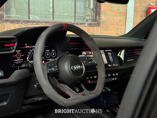 Audi RS3 Sportback 2.5 TFSI Quattro -Milltek- 400hpk 2023, NL Nummernschild