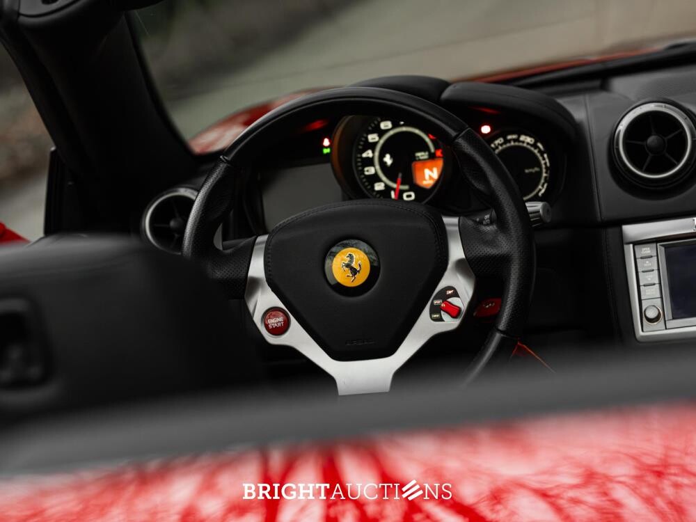 Ferrari California 4.3 V8 HELE 466hp 2011, 6-XXT-23