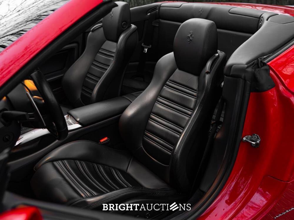 Ferrari California 4.3 V8 HELE 466hp 2011, 6-XXT-23