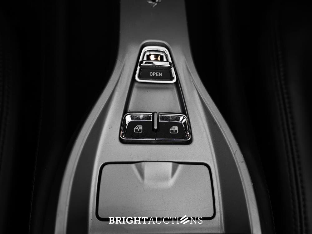 Ferrari California 4.3 V8 HELE 466hp 2011, 6-XXT-23