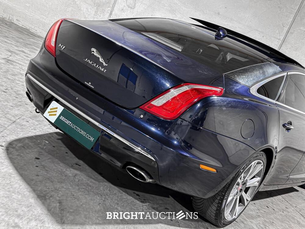 Jaguar XJ 3.0 D Premium Luxury 300pk 2016, RV-612-X