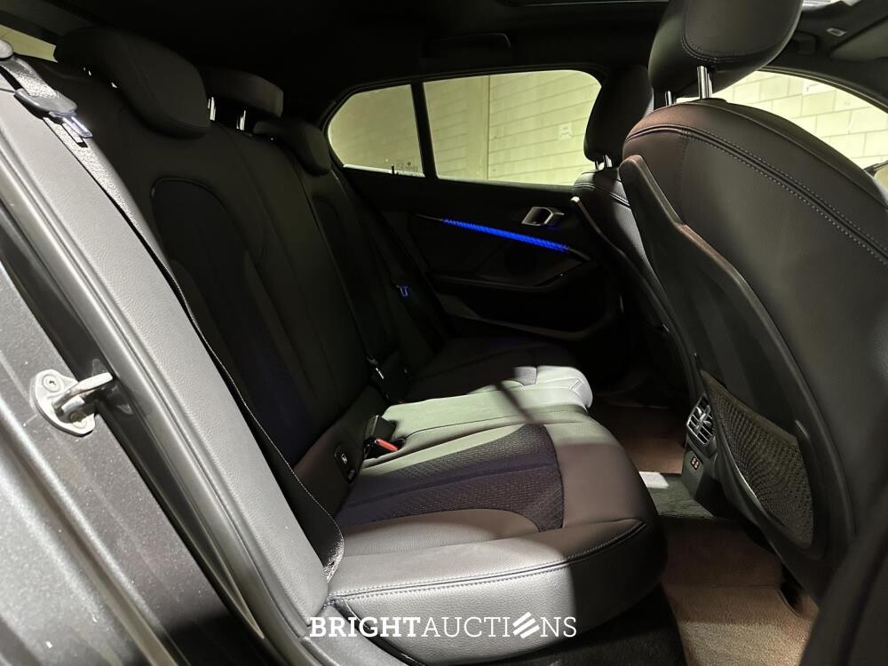 BMW 118i Executive Edition M-Sport 140pk 2020 (Origineel-NL) 1-Serie F40, J-643-ZV