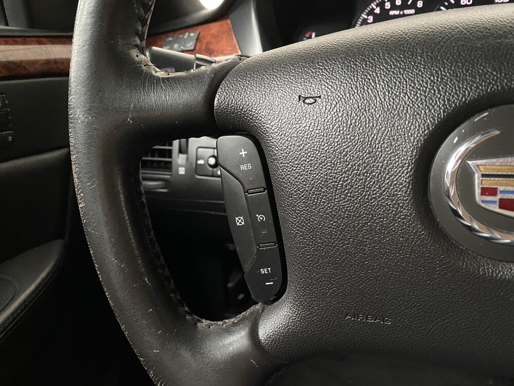 Cadillac DTS 4.6 V8 280hp 2007.