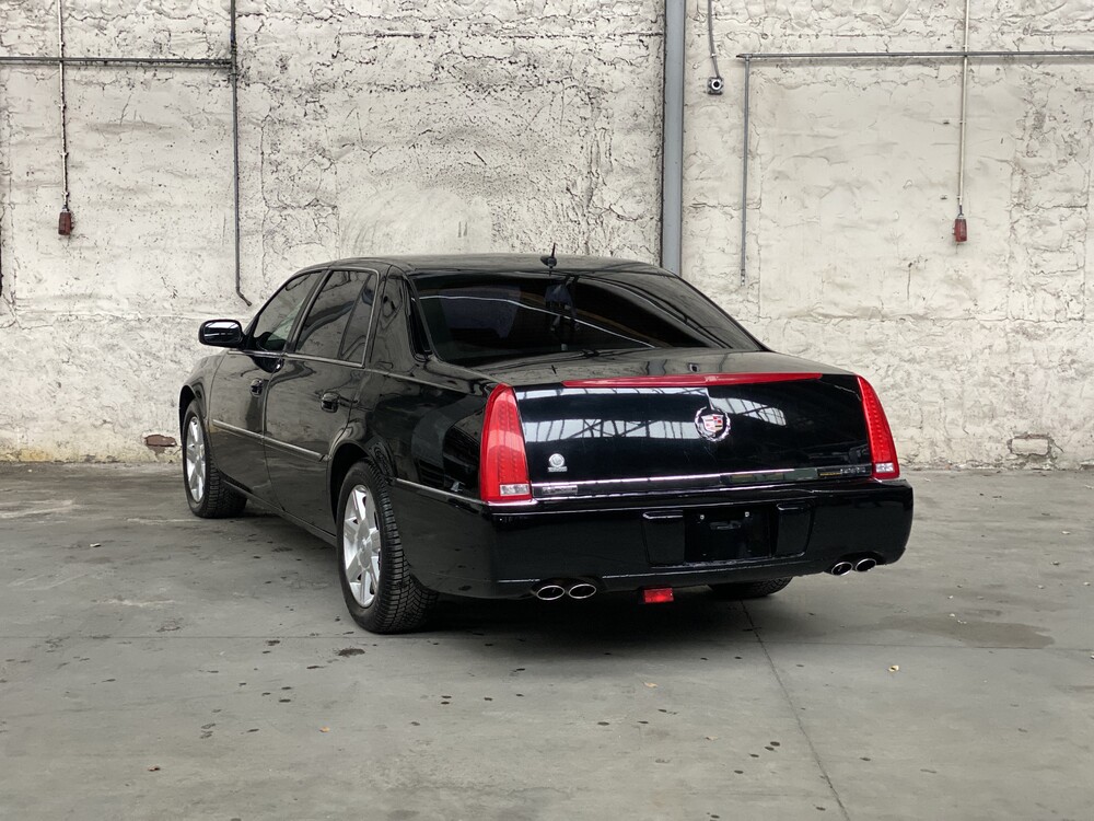 Cadillac DTS 4.6 V8 280hp 2007.