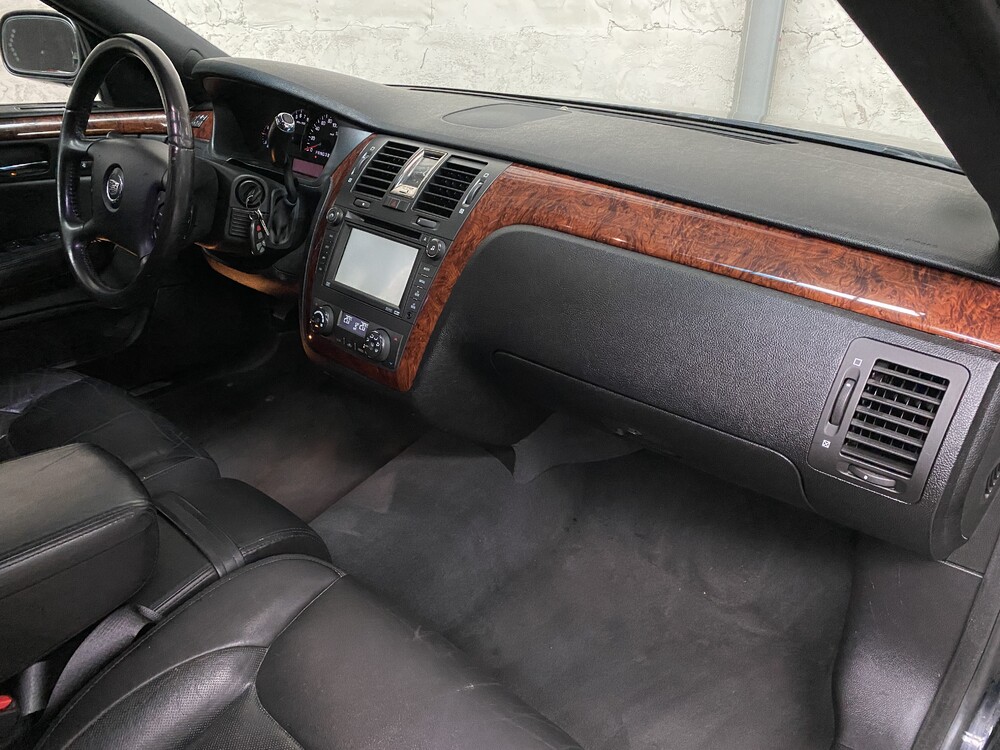 Cadillac DTS 4.6 V8 280hp 2007.