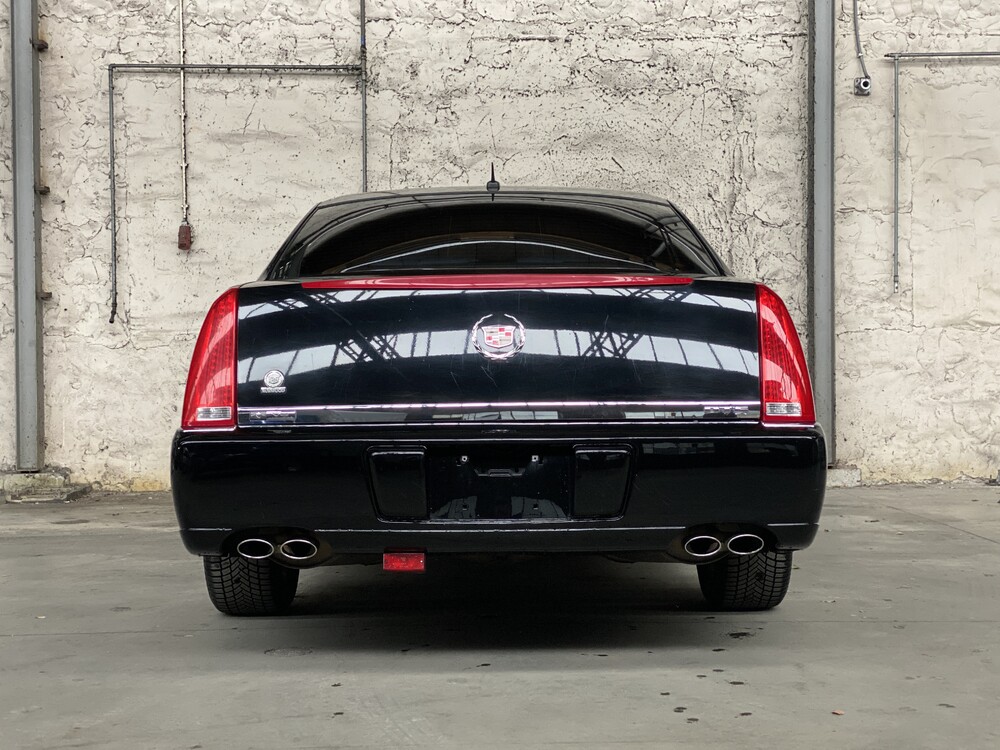 Cadillac DTS 4.6 V8 280hp 2007.