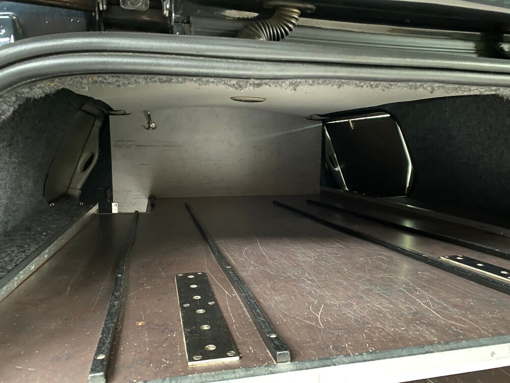 Chrysler Grand Voyager Funeral Car Transfer Car 2.5 2002 Orig.NL, 29-PDR-6.