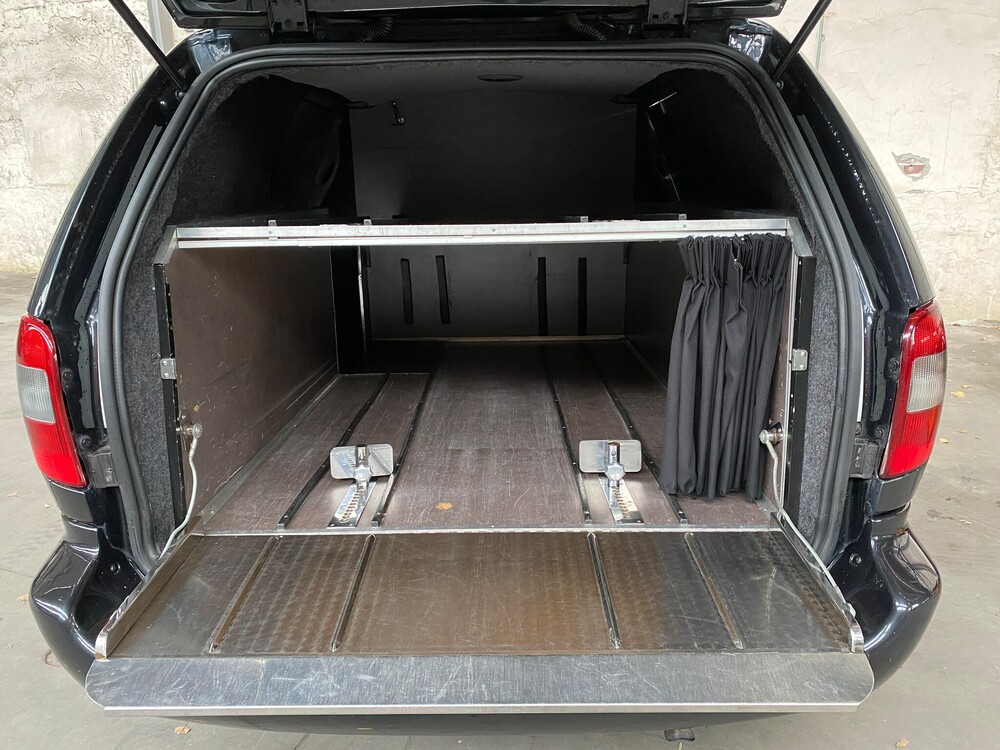 Chrysler Grand Voyager Funeral Car Transfer Car 2.5 2002 Orig.NL, 29-PDR-6.